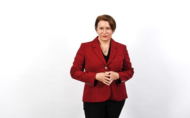 Sally Lawson, Agent Rainmaker