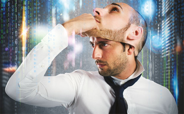 Two-faced fraudster image